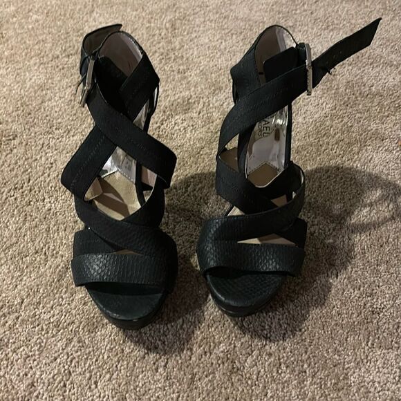 Michael Kors strappy black heels - carina sandal - worn once - size 8.5 - Picture 1 of 4